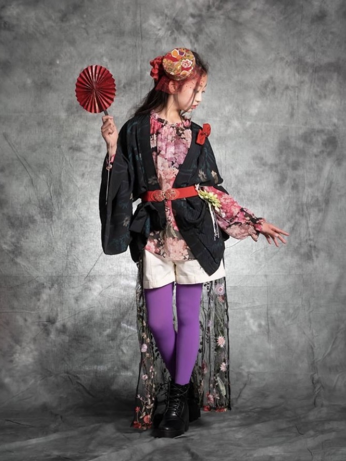 ファッション　オシャレ　コーディネート　子供　キッズ　着物　和洋折衷　和柄　七五三　ハーフ成人式　大正ロマン　トーク帽　フクキモノ