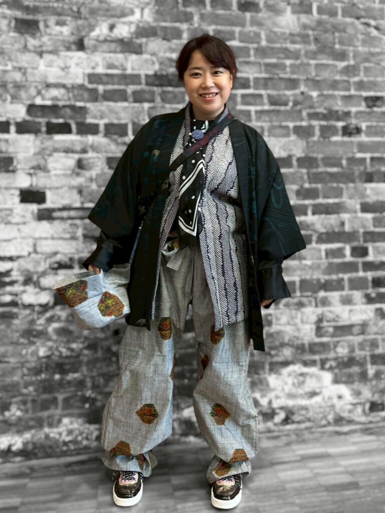 40代50代のお腹まわりを締め付けないゆったりワイドパンツ